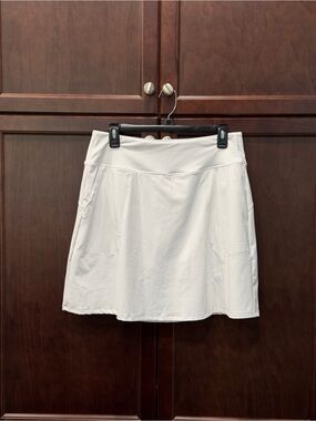 Pinspark White Skirt with Flattering Waistband